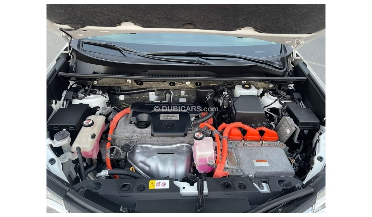 Toyota RAV4 “Offer”2018 Toyota Rav4 Hybrid 4x4 - 2.5L V4 / Export Only
