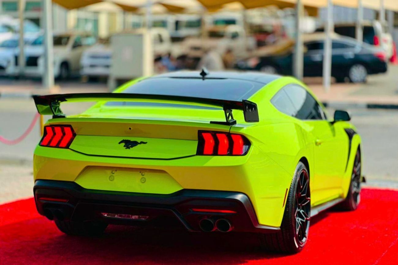 Ford Mustang STD EcoBoost 2.3L Coupe A/T