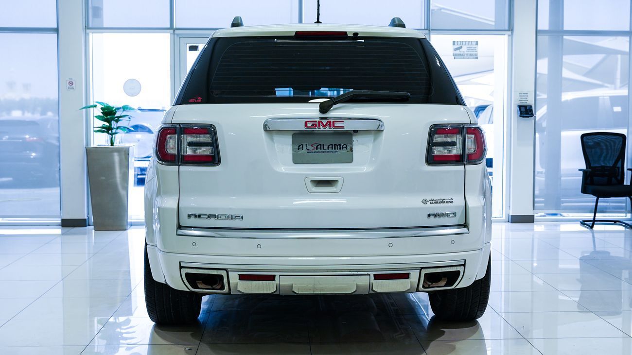 GMC Acadia DENALI