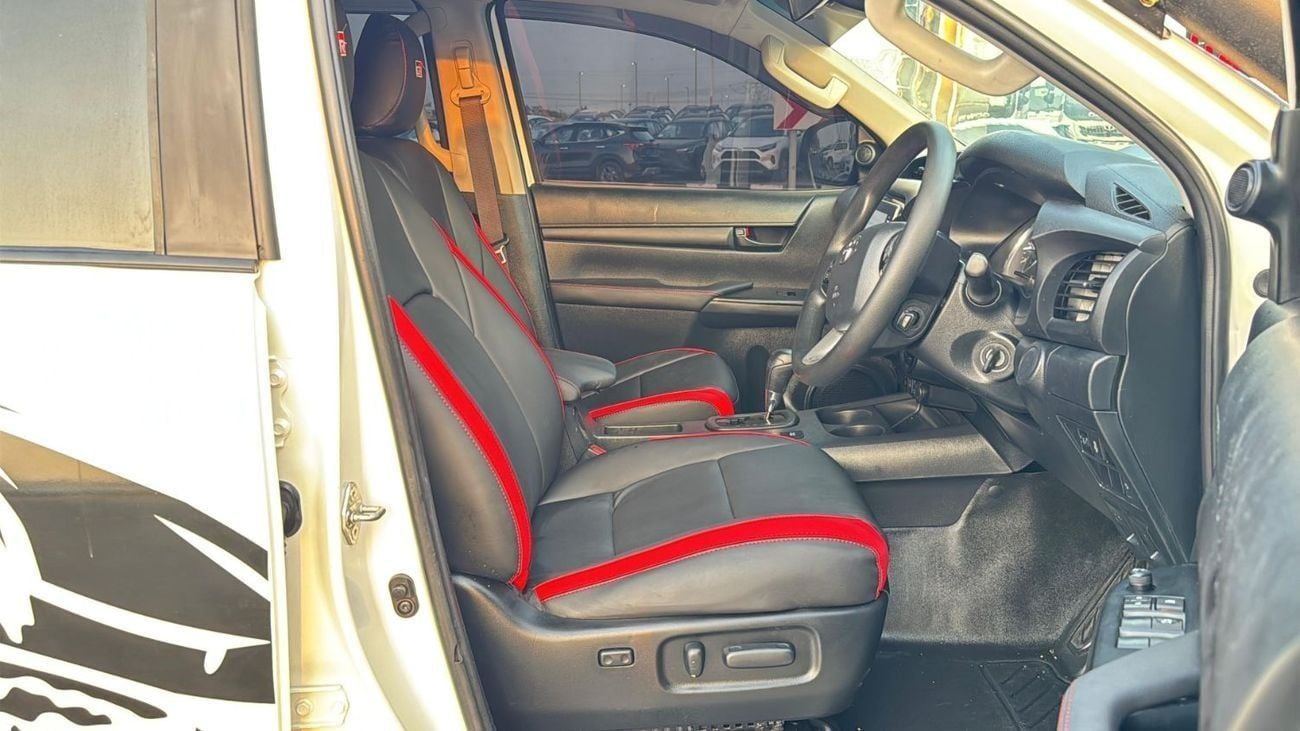 تويوتا هيلوكس -