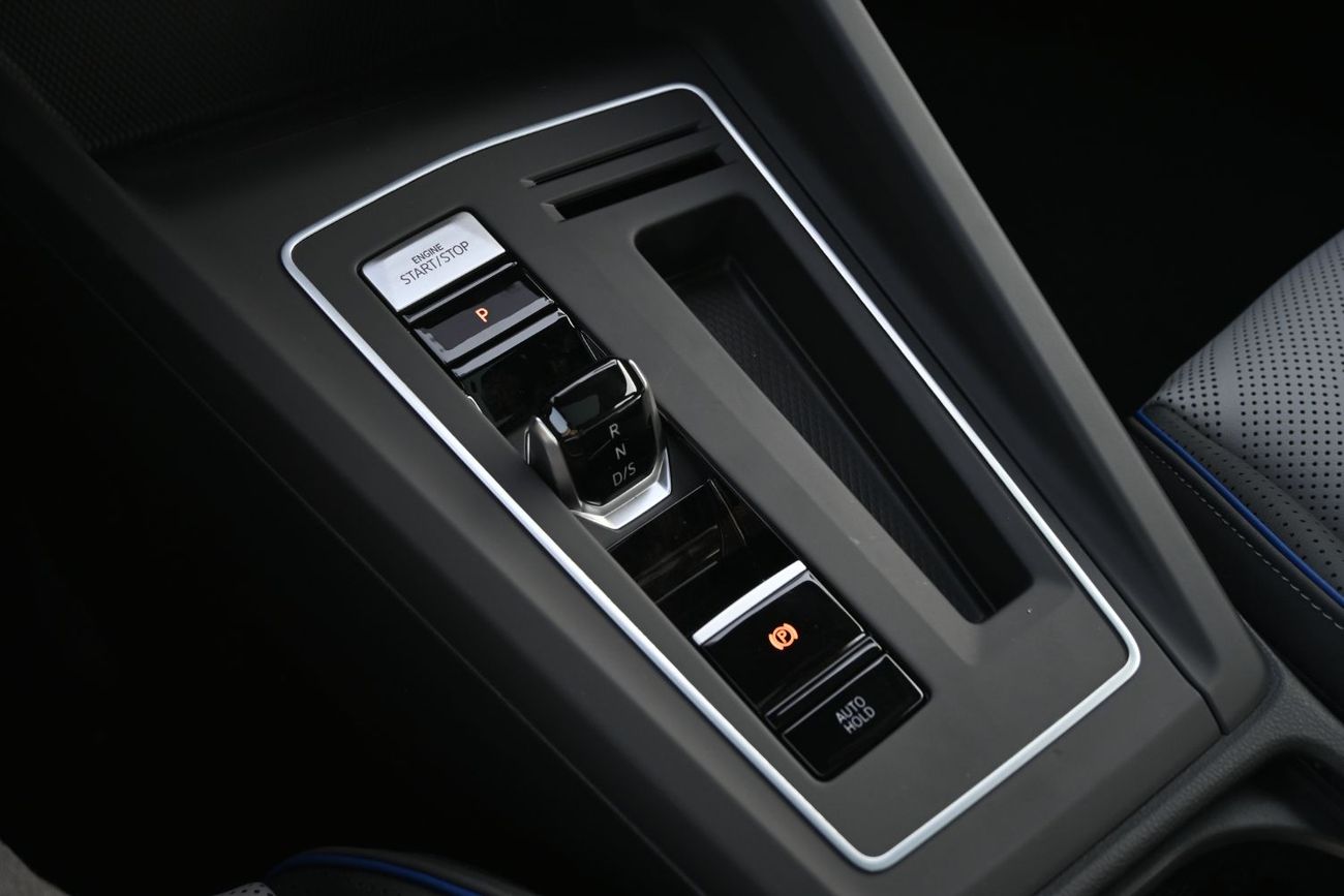 Volkswagen Golf R Volkswagen Golf R 1.5L Turbo TSI, Model 2025, Color Grey