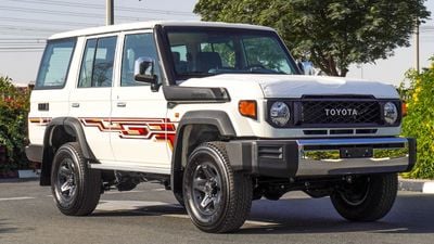 Toyota Land Cruiser 70 ECT0065 - Toyota Land Cruiser Hardtop 5 Doors - 4.0L Petrol Manual - White (With Snorkel)