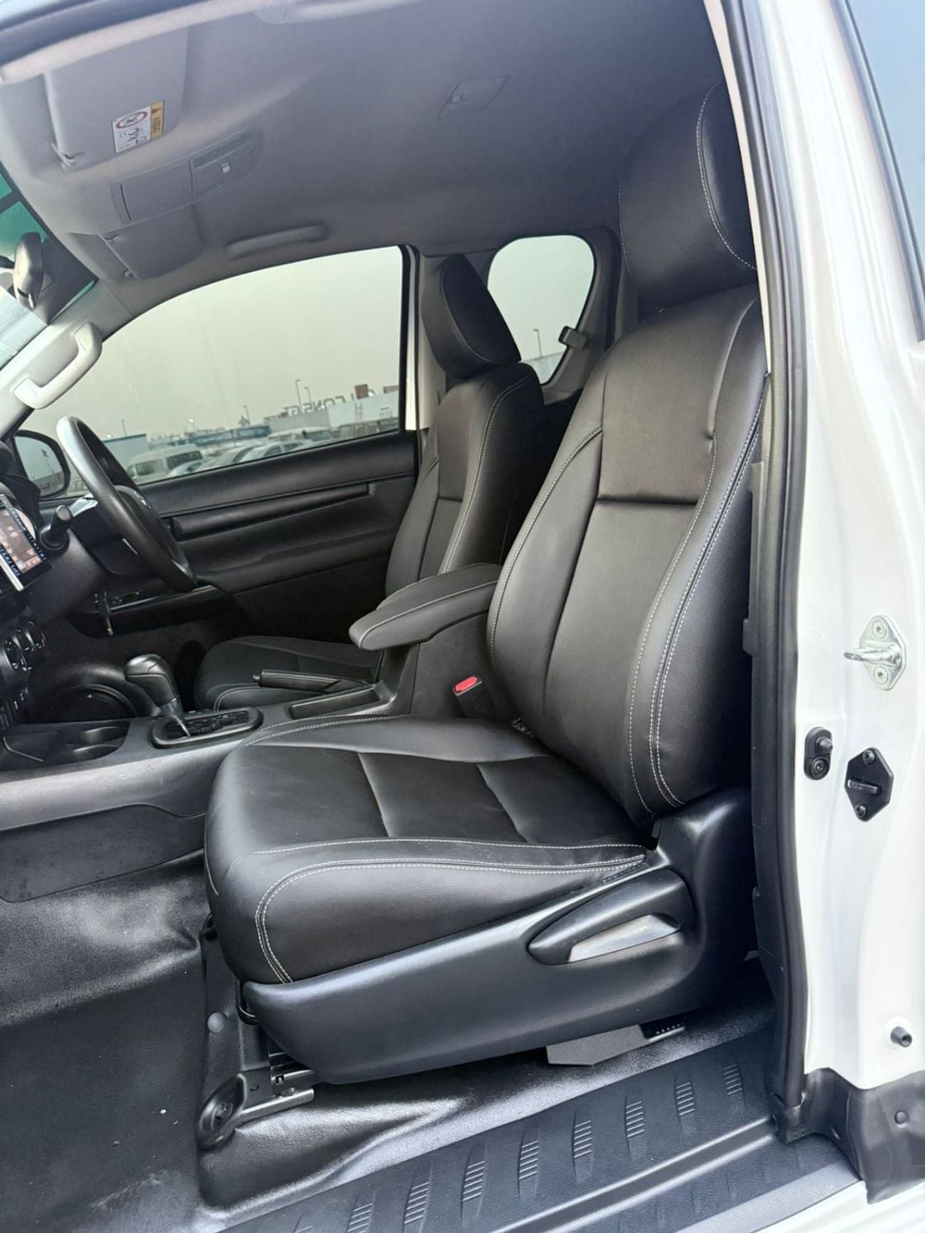 Toyota Hilux SMART CAB OFF ROAD MODIFIED 2019 | 2.8L DIESEL ENGINE | AT | AIR SNORKEL | 4WD