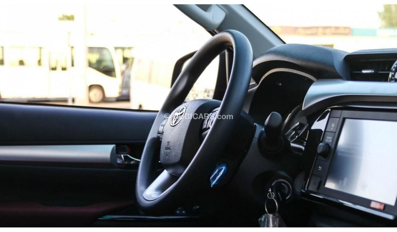 تويوتا هيلوكس هيلوكس 2.7 او