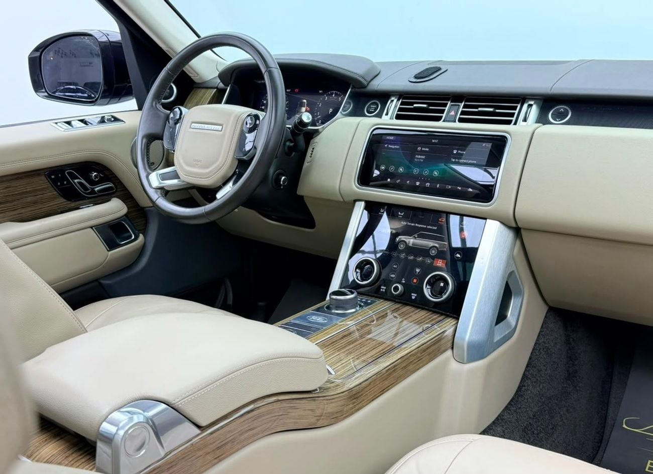 Land Rover Range Rover HSE 2019 Range Rover Vogue HSE, Warranty, Full RR Service History, Excellent Condition, GCC