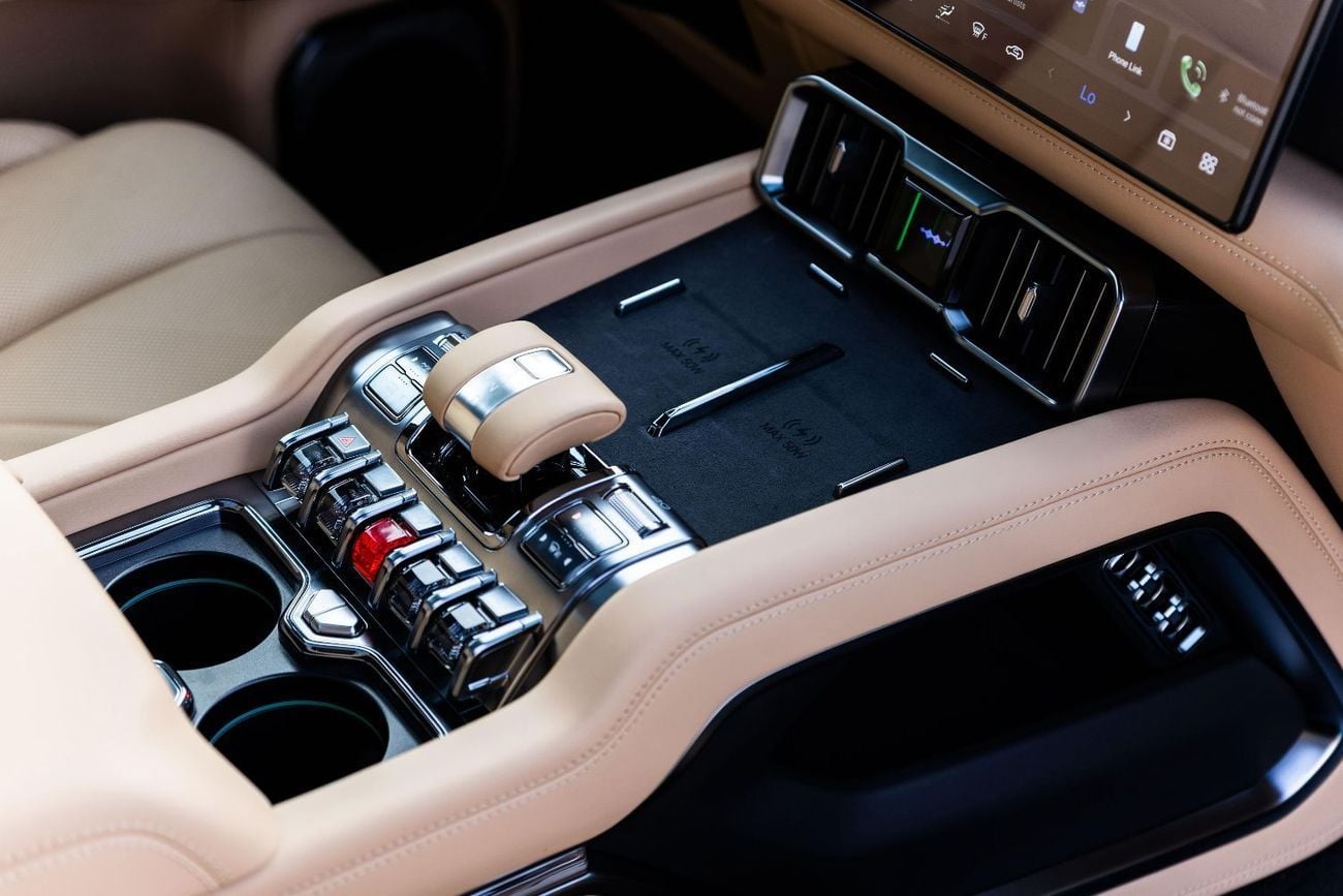 BYD Leopard 8 Smart and Brave Flagship Edition (7 Seats)