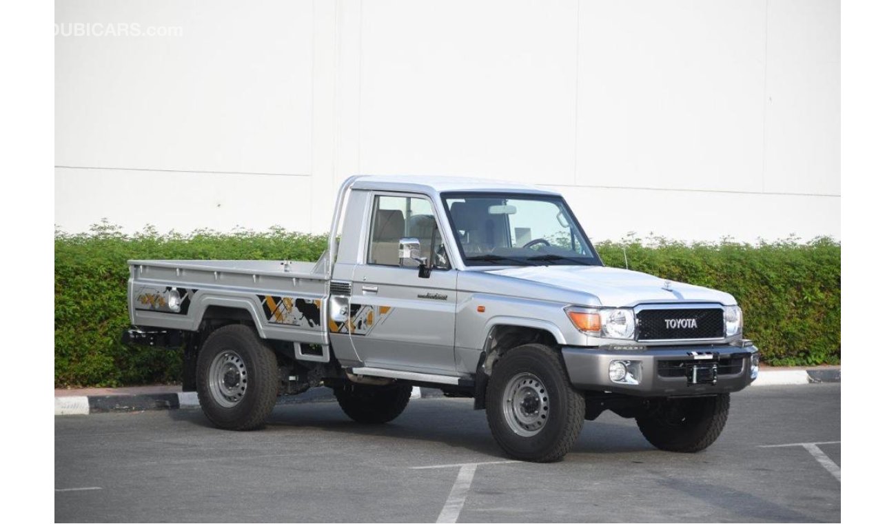 تويوتا لاند كروزر بيك آب 79 Single Cabin V6 4.0L Petrol MT with Winch, Difflock