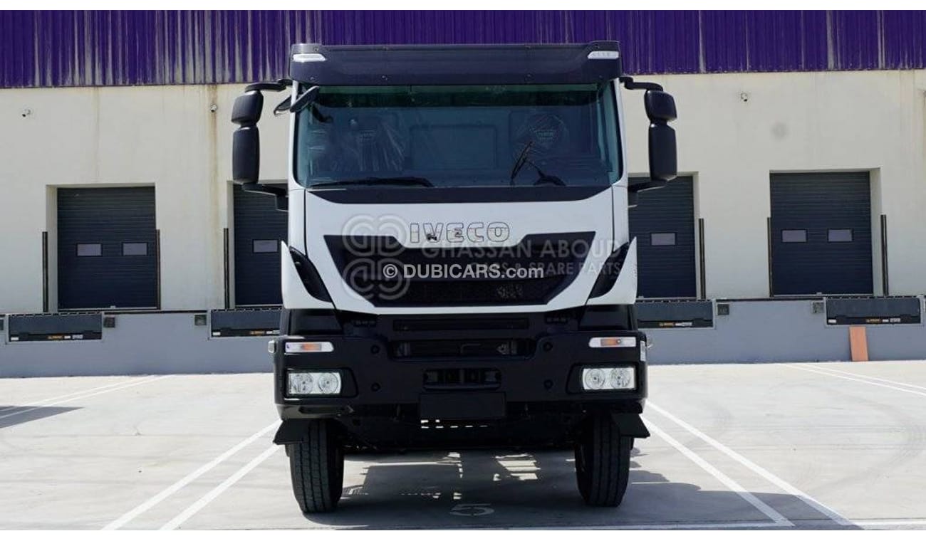 Iveco Trakker Head 6×4, GCW 130 Ton HP 420, Sleeper Cabin w/ Hub Reduction MY23 Tractor Head
