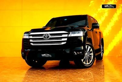 Toyota Land Cruiser GXR Twin-Turbo GCC Specs / Al Futtaim Warranty + Service