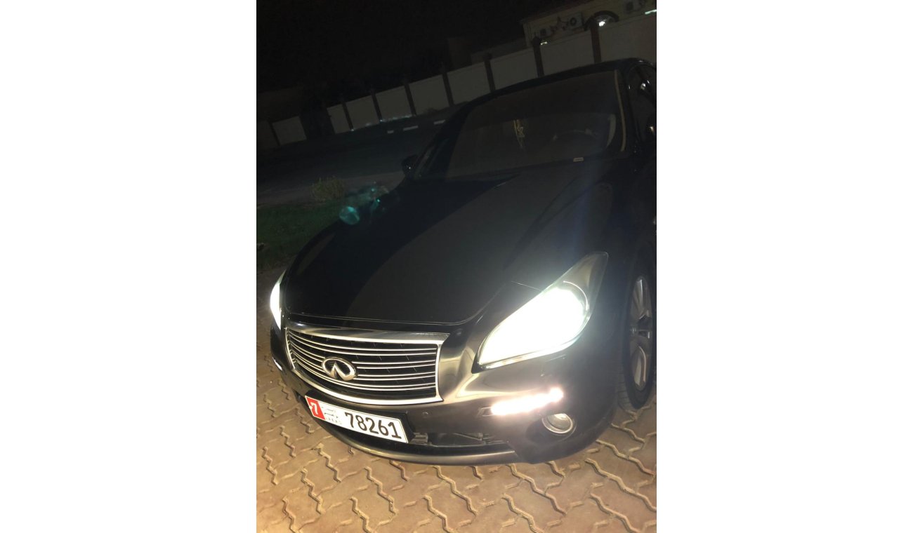 إنفينيتي Q70 Infinity  Super clean for sale