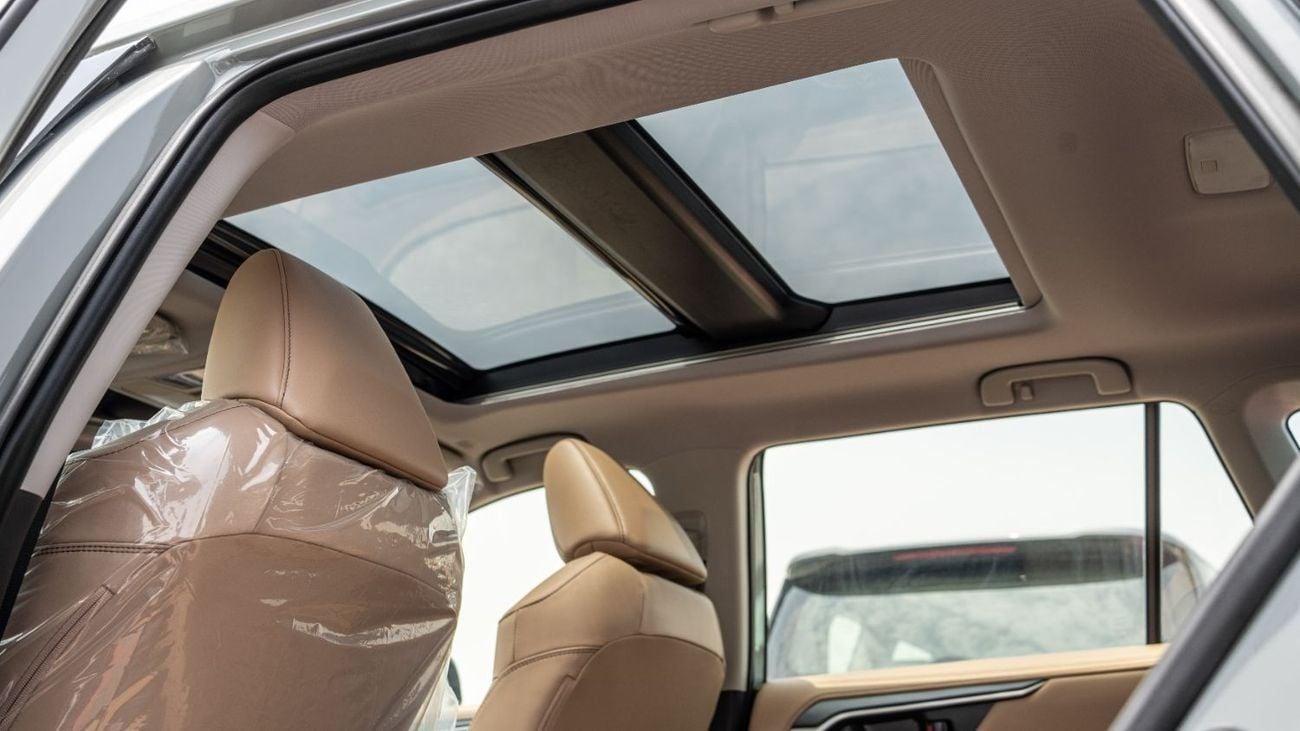 Toyota RAV4 2025 Toyota Rav4 Limited 2.5L AWD AT Hybrid (Green-Tan)