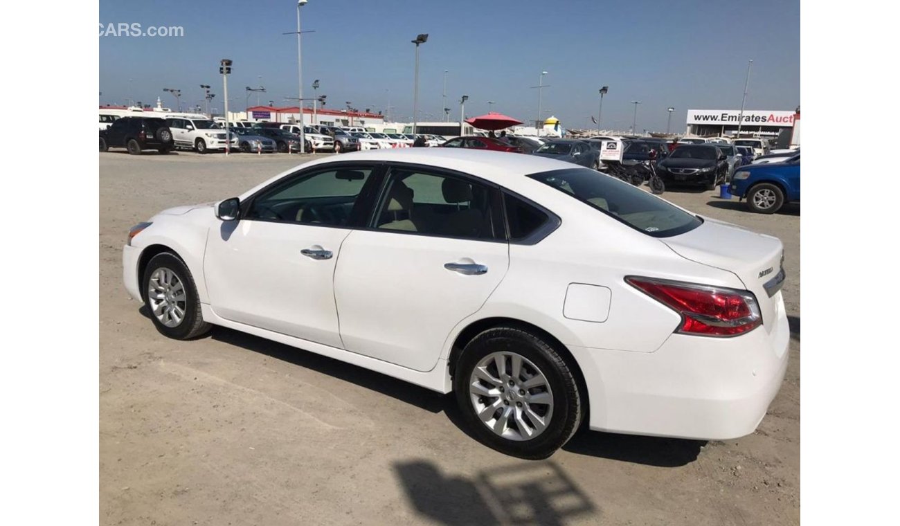 Nissan Altima Nissan Altima 2016 gcc very celen car for sale