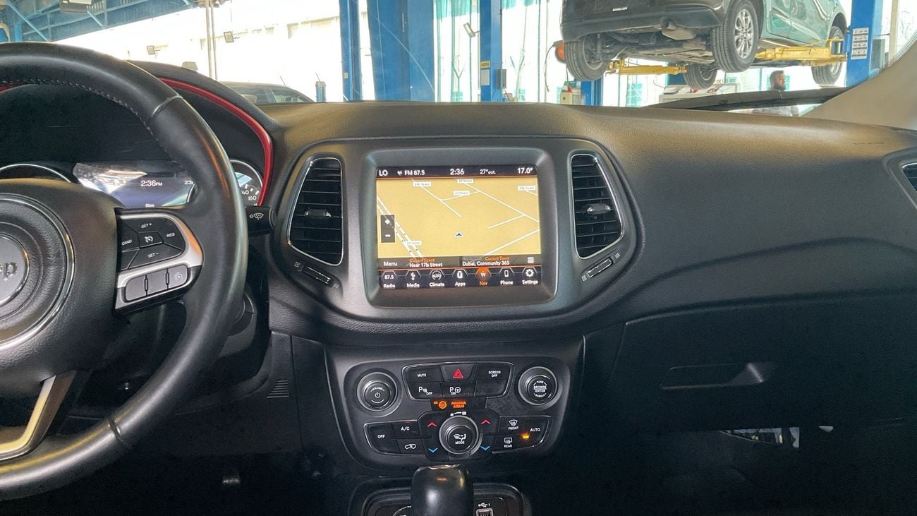 Jeep Compass 2.4 TRAILHAWK 4WD AUTO | Guaranteed Warranty | 0 Down Payment