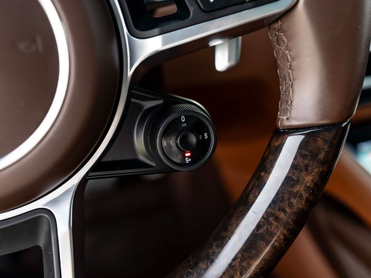 Porsche Cayenne GTS 4.0L (460 HP)