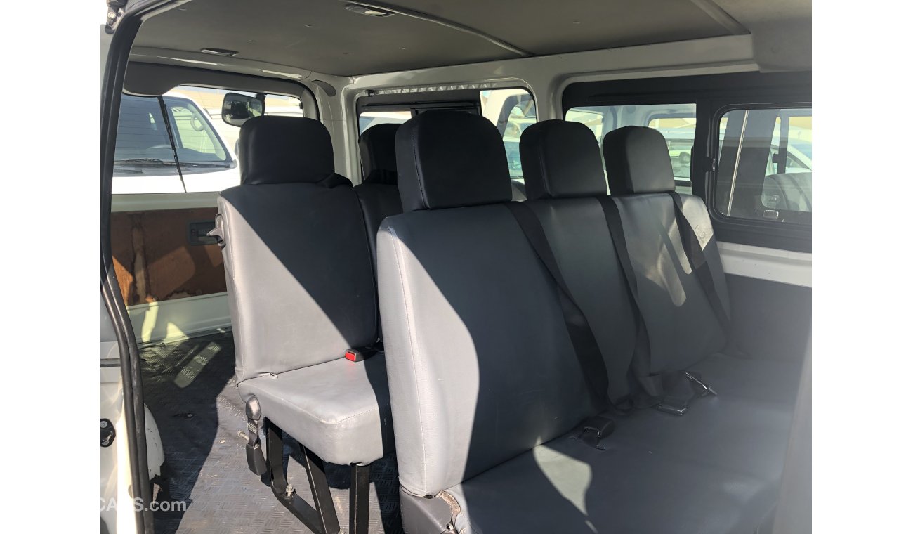 Toyota Hiace Toyota Hiace bus,model:2015.Excellent condition