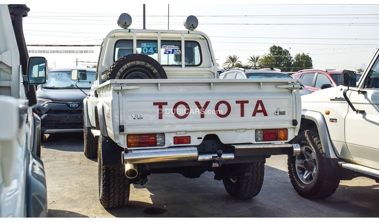 Toyota Land Cruiser Pick Up V8 1VD engine Diesel turbo clean car