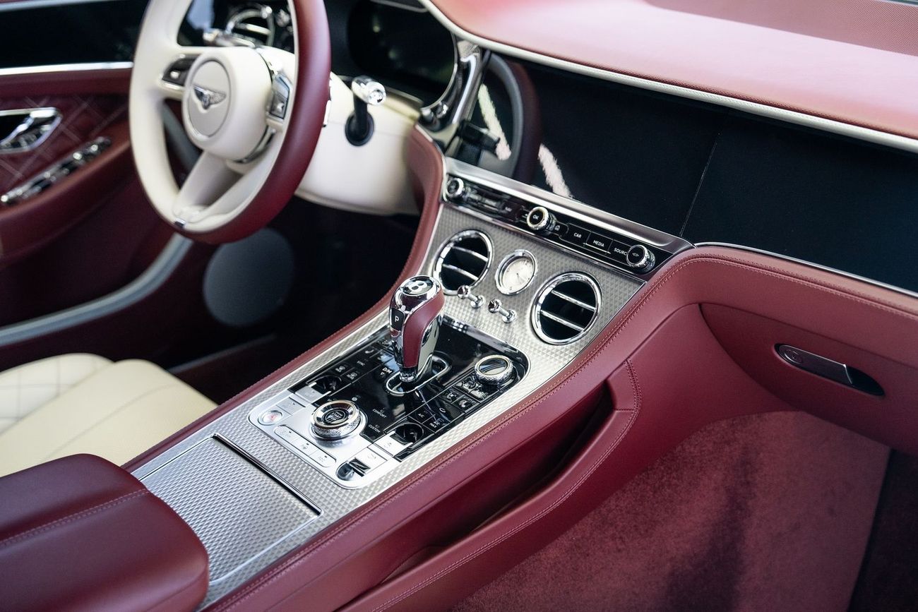 Bentley Continental GT 6.0L W12 (626 HP)