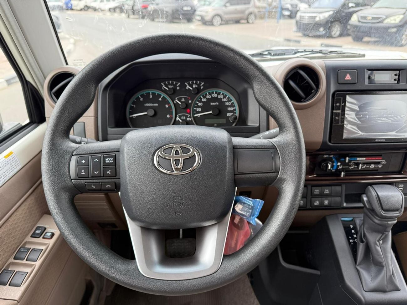 تويوتا لاند كروزر 70 EXPORT ONLY - LC76 2.8 E Automatic - Basic with diff lock