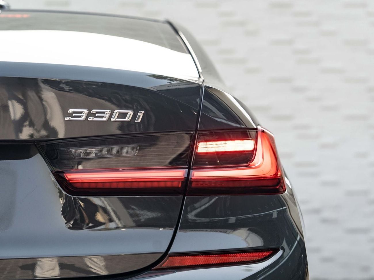 BMW 330i M SPORT