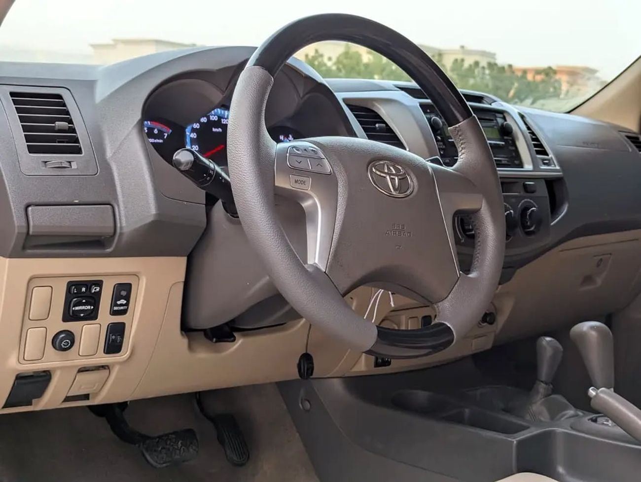 Toyota Fortuner GCC V4 2.7L IN GOOD CONDITION