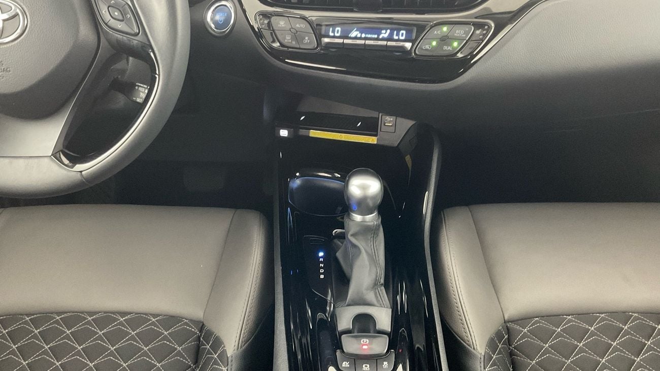 Toyota CHR VX 1.8L (100 HP) VX | Guaranteed Warranty | 0 Down Payment