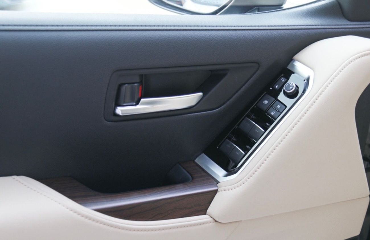 Toyota Land Cruiser GXR 3.5L