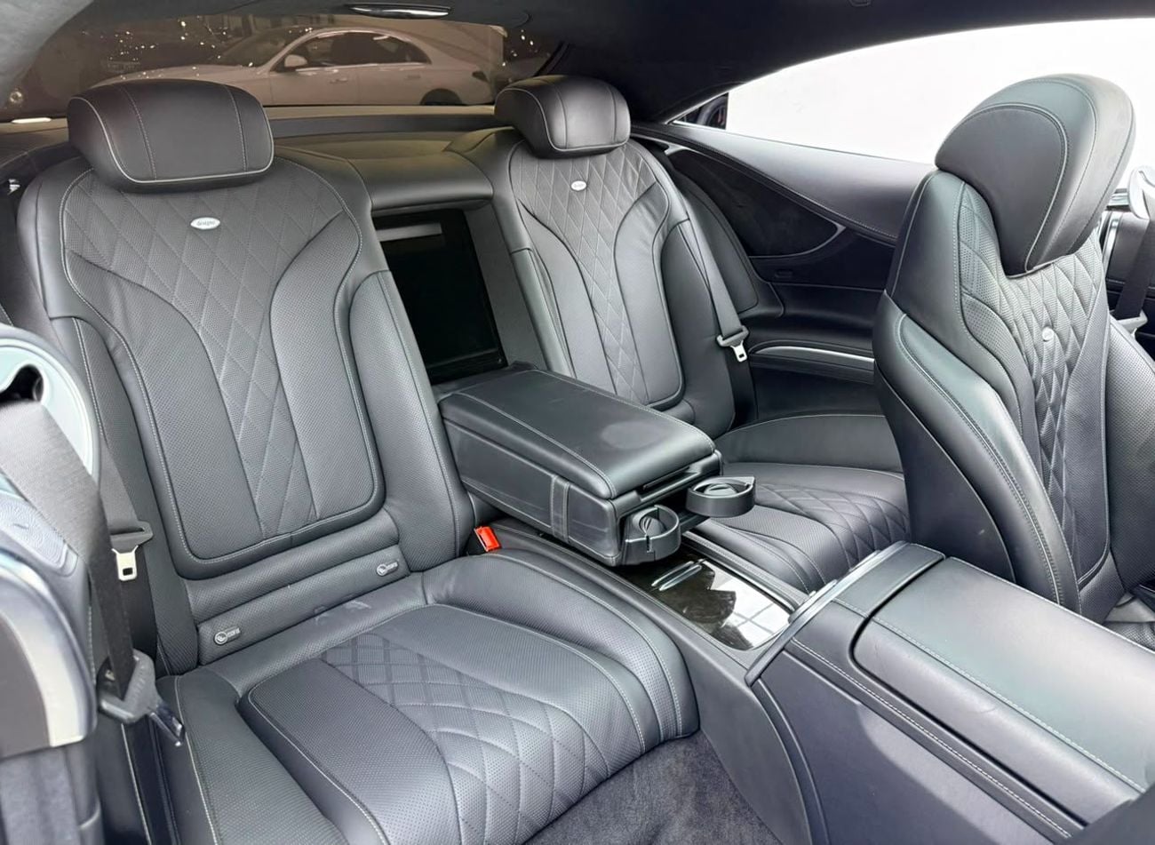 Mercedes Benz S550 STD 2015 Mercedes Benz S550 4MATIC Coupe, Full Service History, Fully Loaded, Excellent Condition, Jap