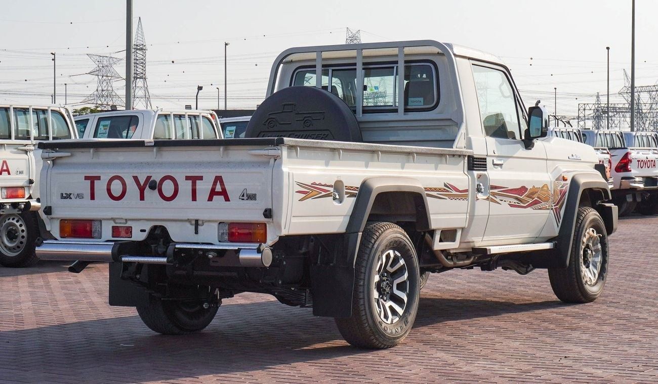 Toyota Land Cruiser Pick Up LX 4.0L V6 A/T