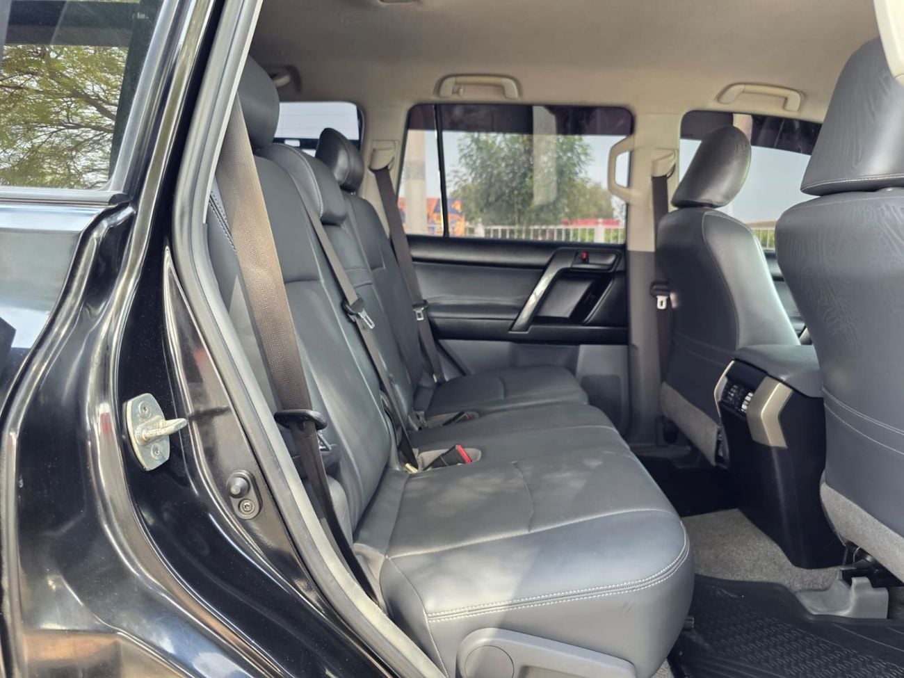 Toyota Prado 4WD - 3.0 Diesel Engine - MT
