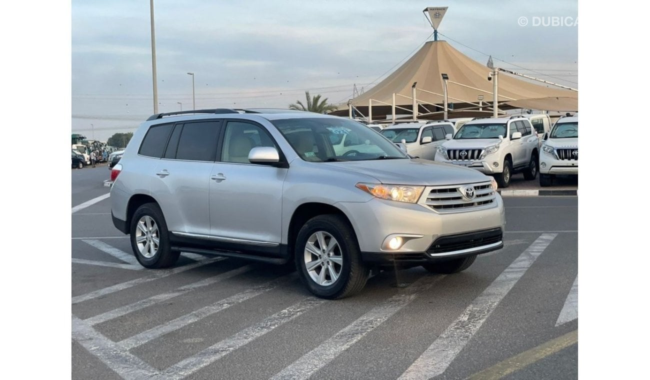 Toyota Highlander *Offer*2012 Toyota Highlander SE 4x4 Full Option - Sunroof Leather Seat