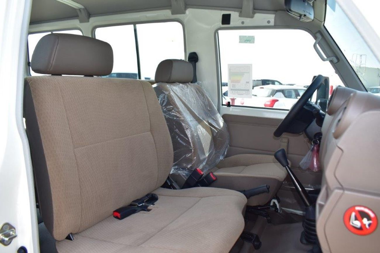 Toyota Land Cruiser 70 2024 TOYOTA LC 78 HARDTOP V8 4.5L TURBO DIESEL MT