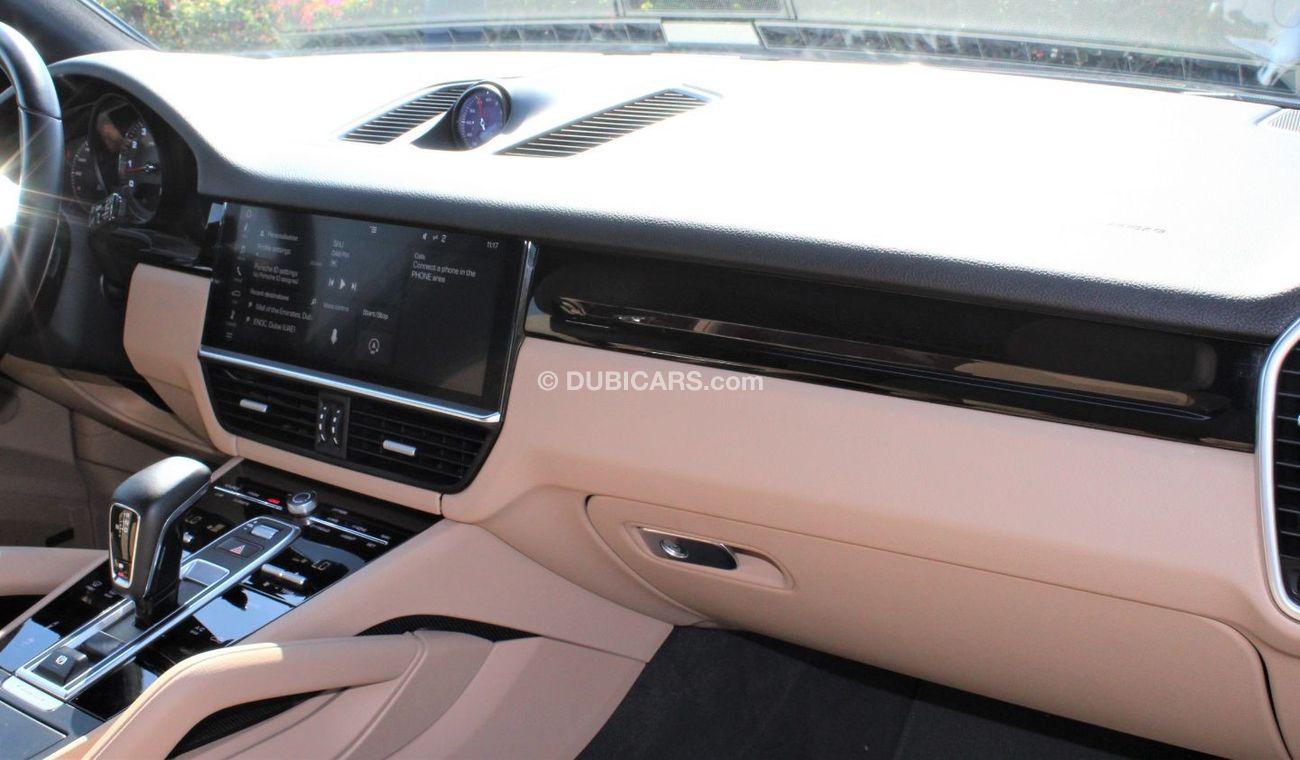Porsche Cayenne V6 GCC 2018 UNDER WARRANTY