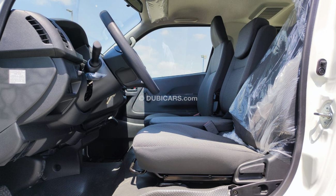 تويوتا هاياس فان