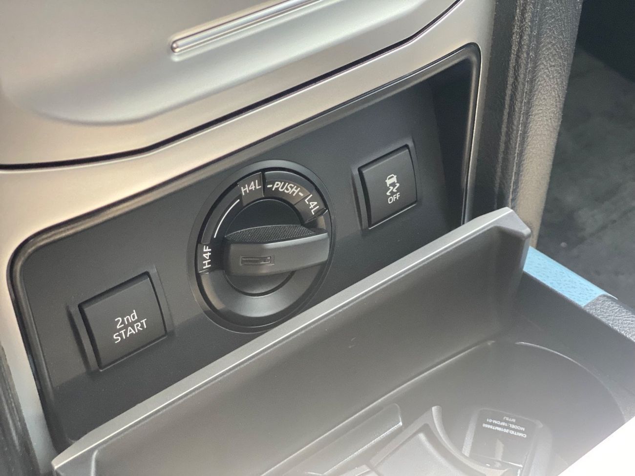 تويوتا برادو TX-L Top 2.7L