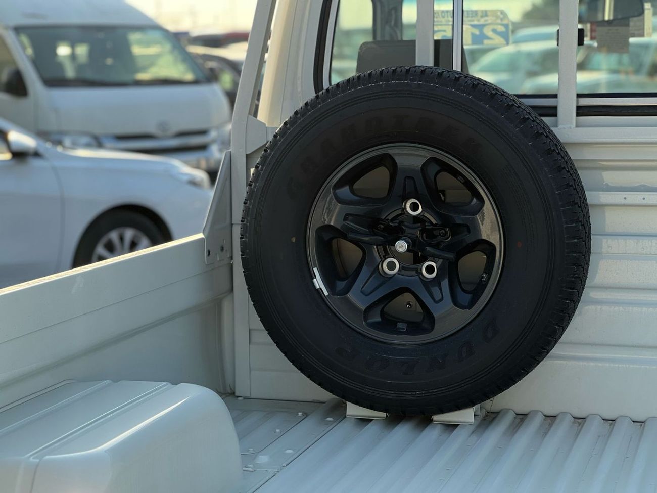 Toyota Land Cruiser Pick Up TOYOTA LAND CRUISER (70 SERIES) (GRJ79) 4.0L Pick-up 4WD 2025