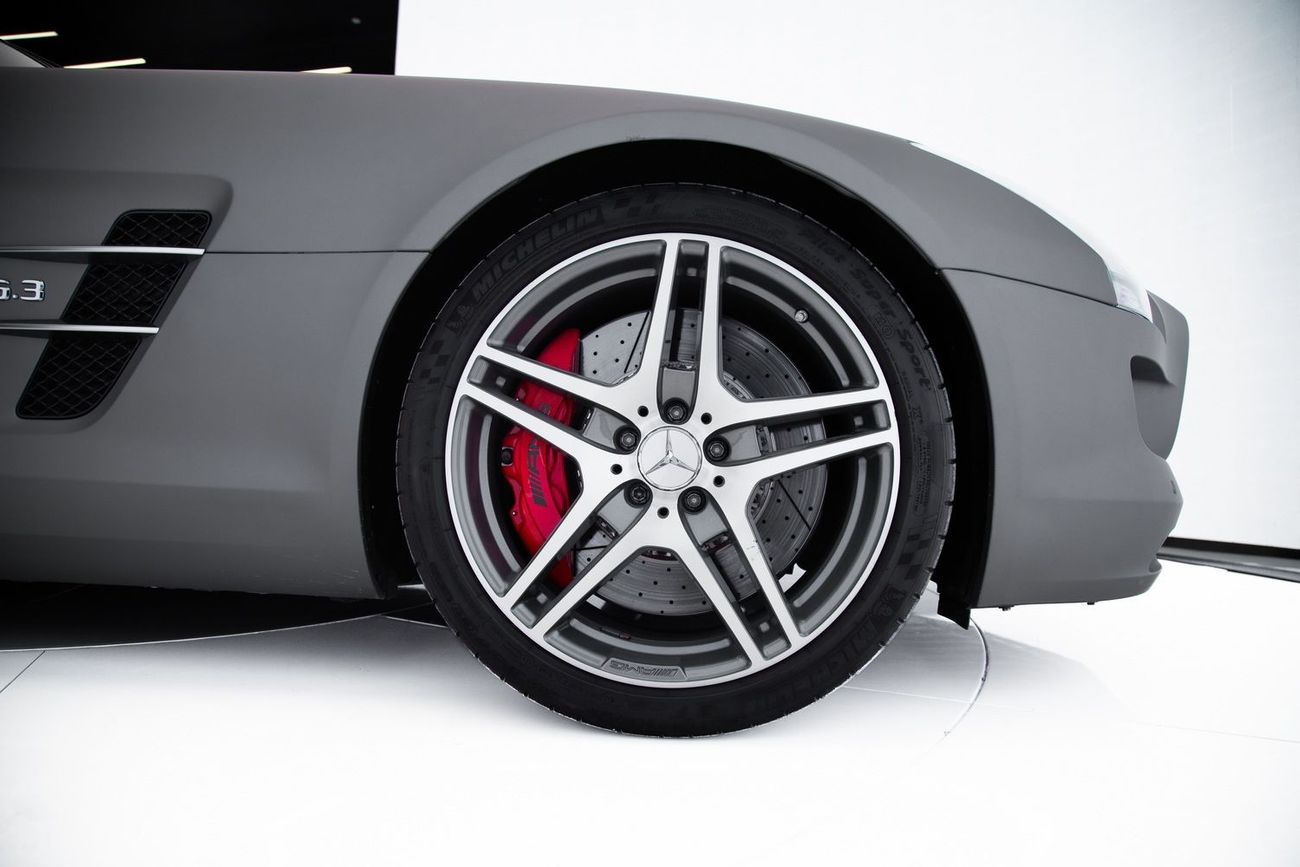 Mercedes-Benz SLS AMG Std ROADSTER