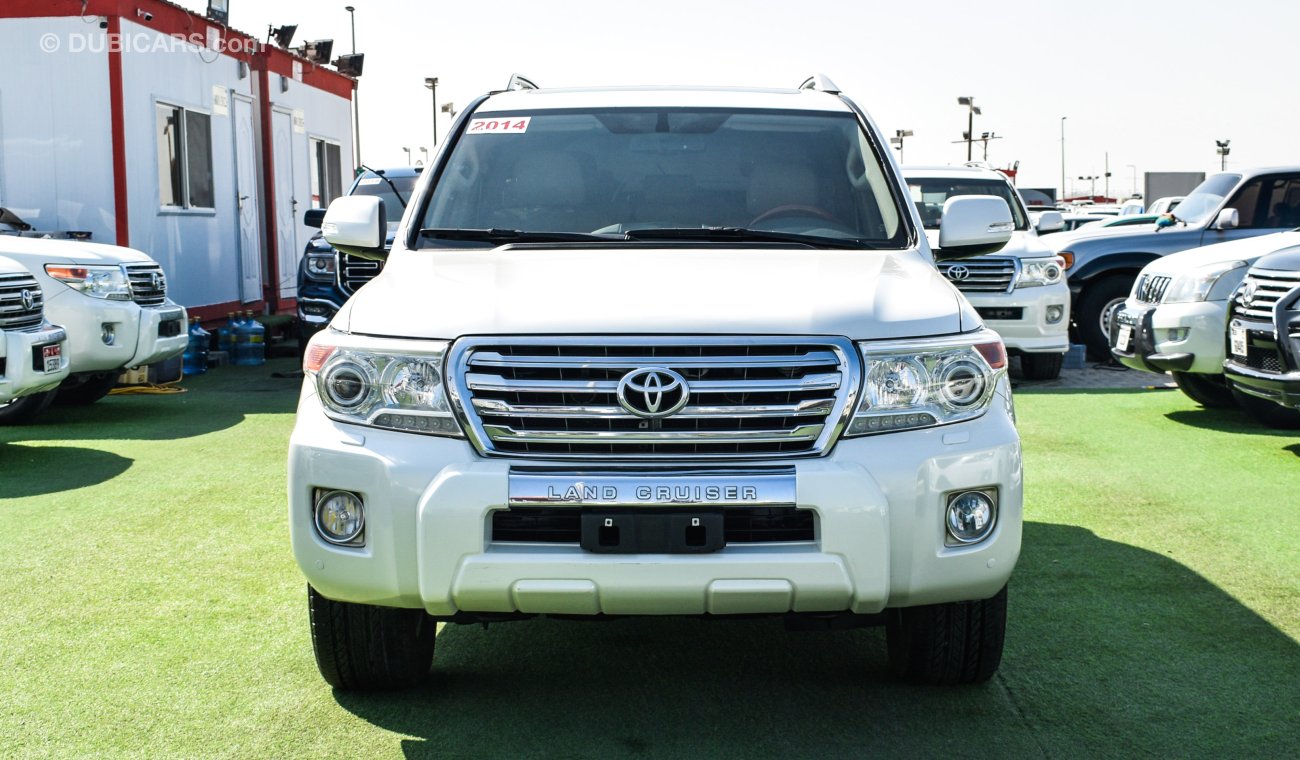 Toyota Land Cruiser GXR V6