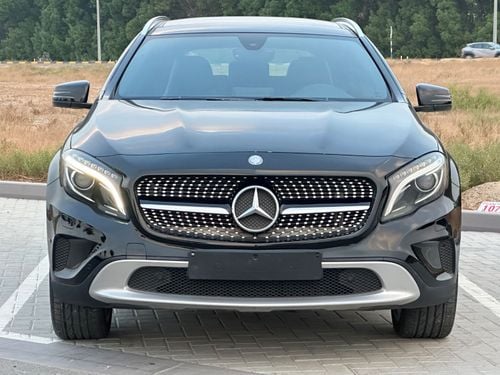 Mercedes Benz GLA250 STANDARD STD