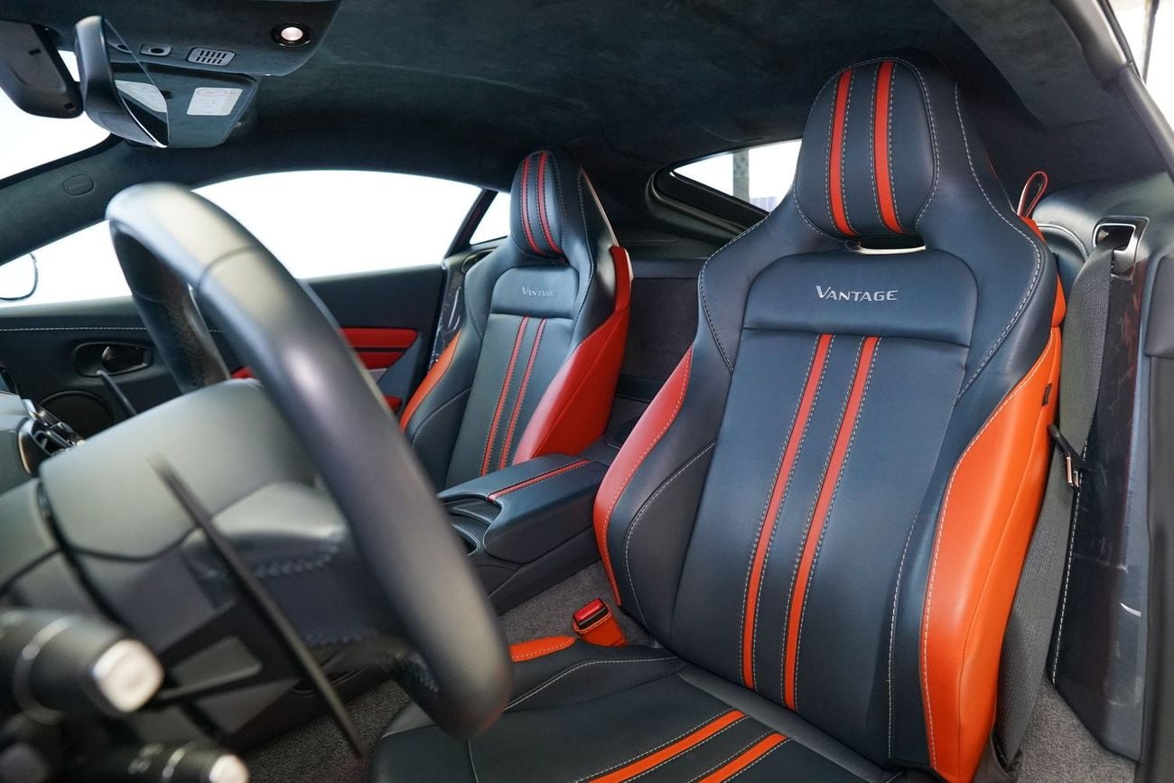 Aston Martin Vantage Std 4.0L