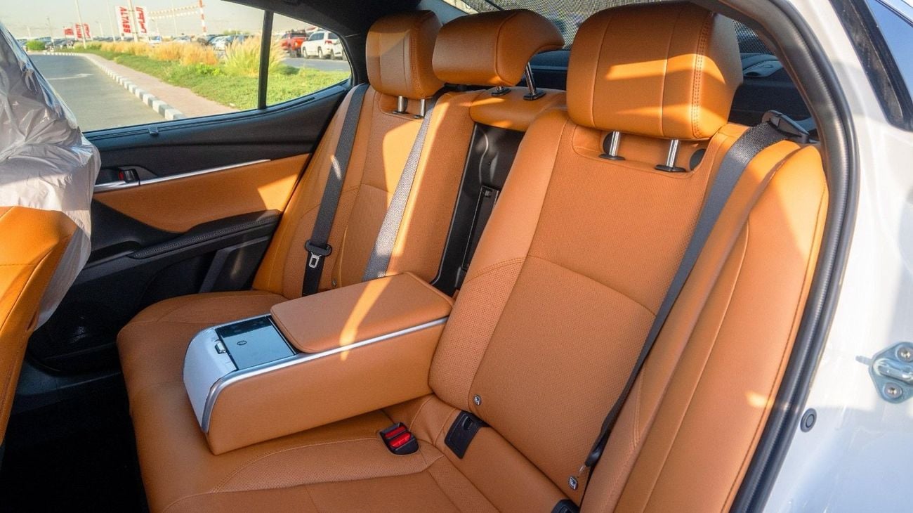 تويوتا كامري كامري لوميرا هايبرد صنع ياباني مواصفات خليجي