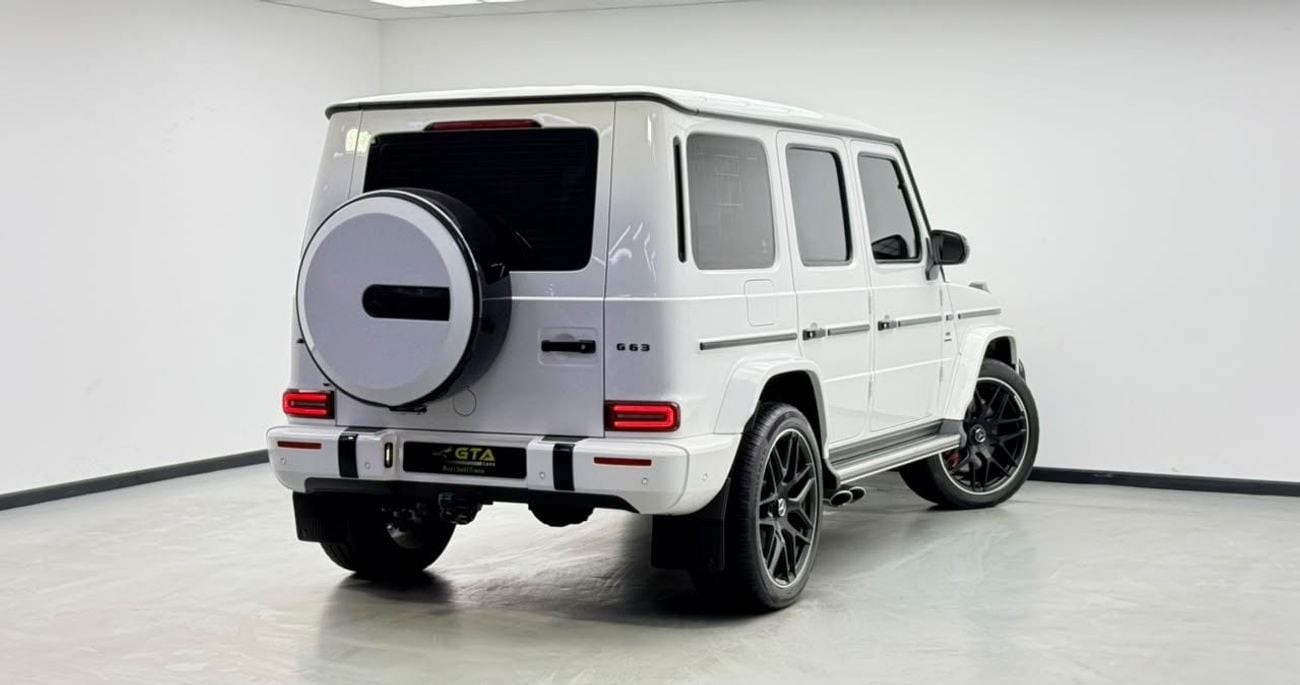 مرسيدس بنز G 63 AMG STANDARD مرسيدس بنز G63 AMG موديل 2021، مع ضمان، وسجل صيانة كامل لدى مرسيدس بنز حتى عام 2027، وشهادة خليجية.