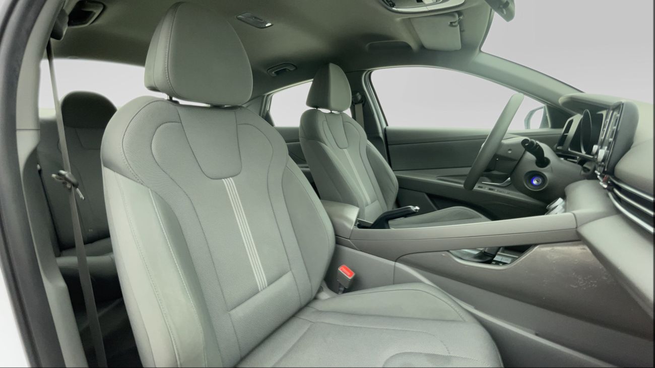 Hyundai Elantra SMART 1.6 | Zero Down Payment | Home Test Drive