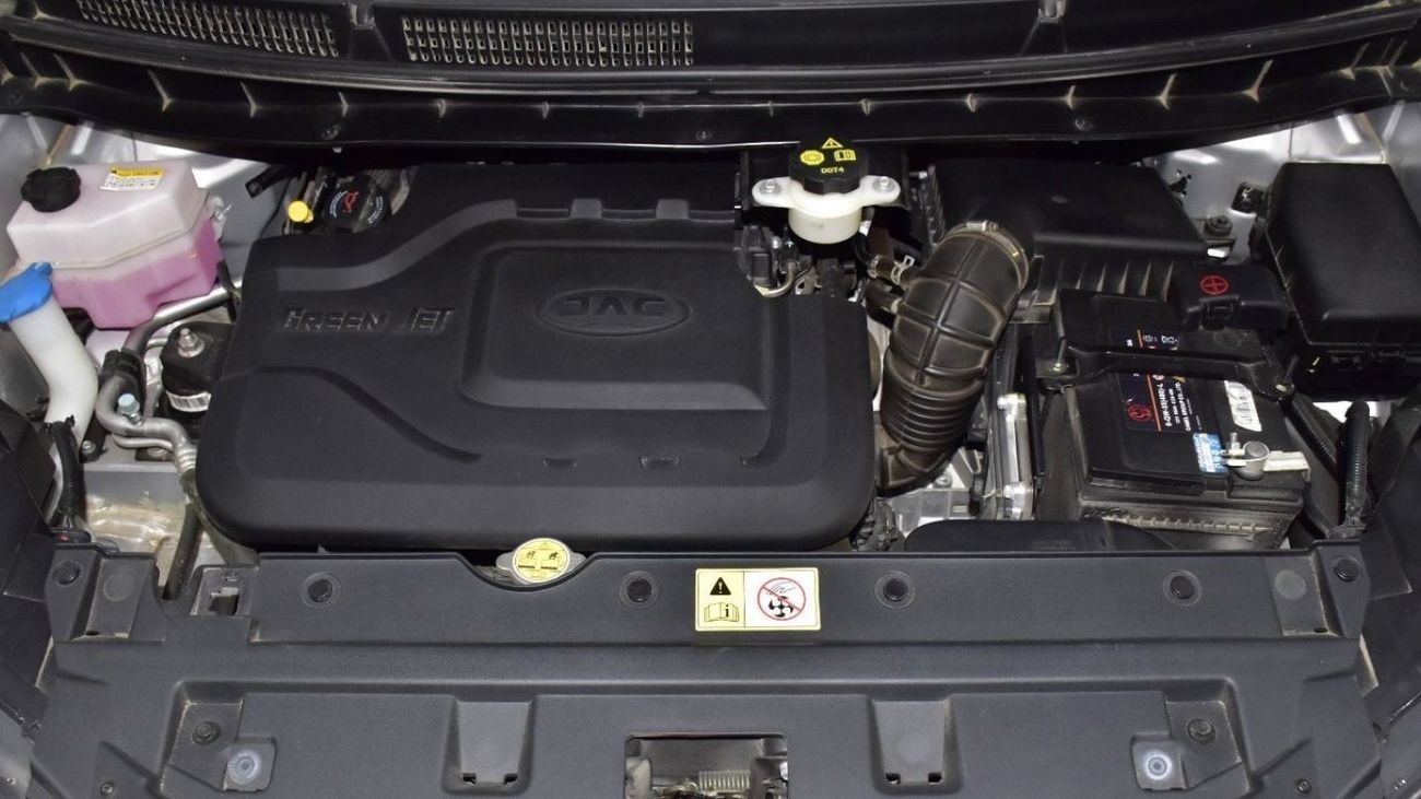 جاك JS3 EXCELLENT DEAL for our JAC S3 1.6L ( 2024 Model ) in Silver Color GCC Specs