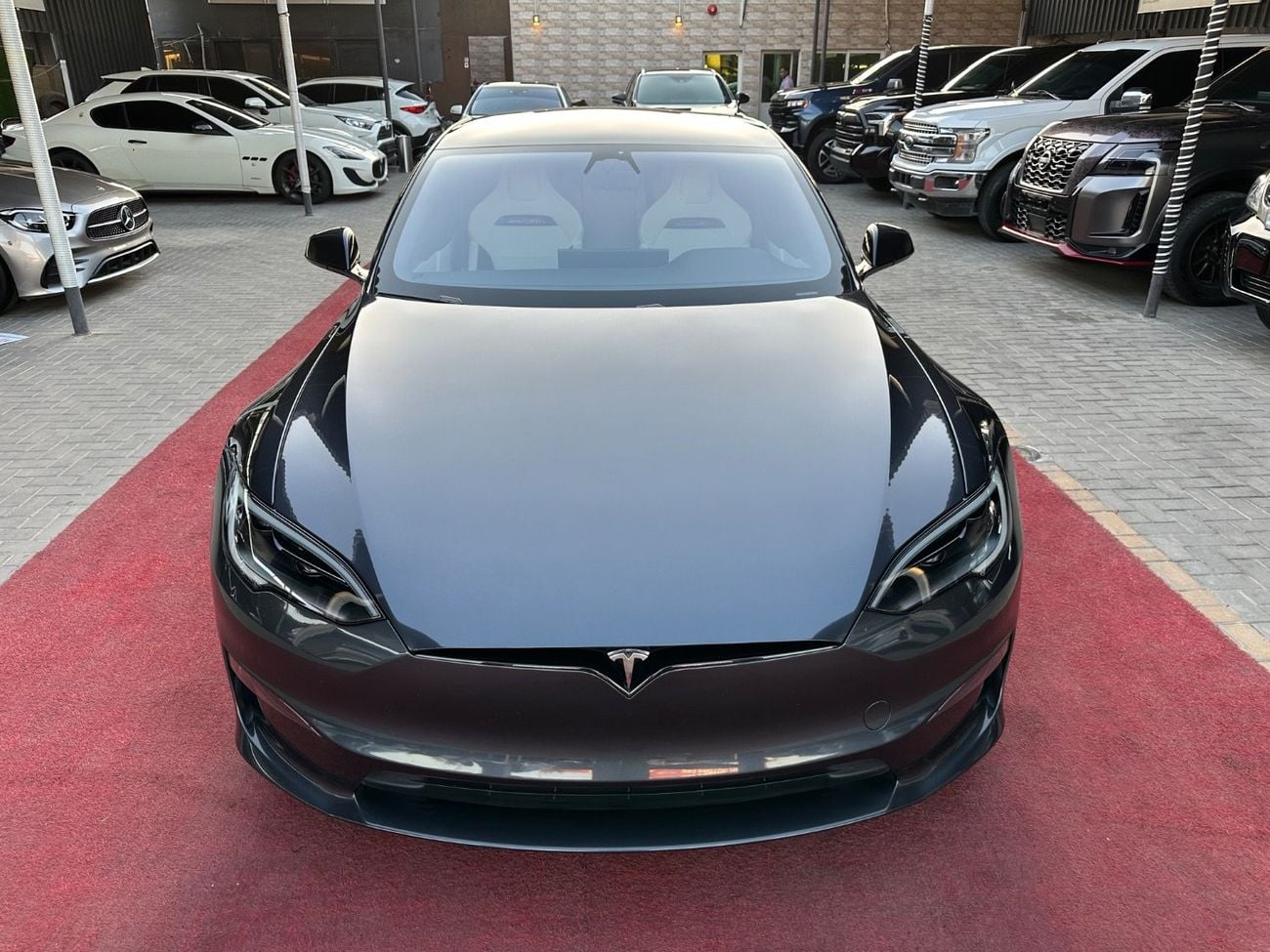 Tesla Model S PLAID