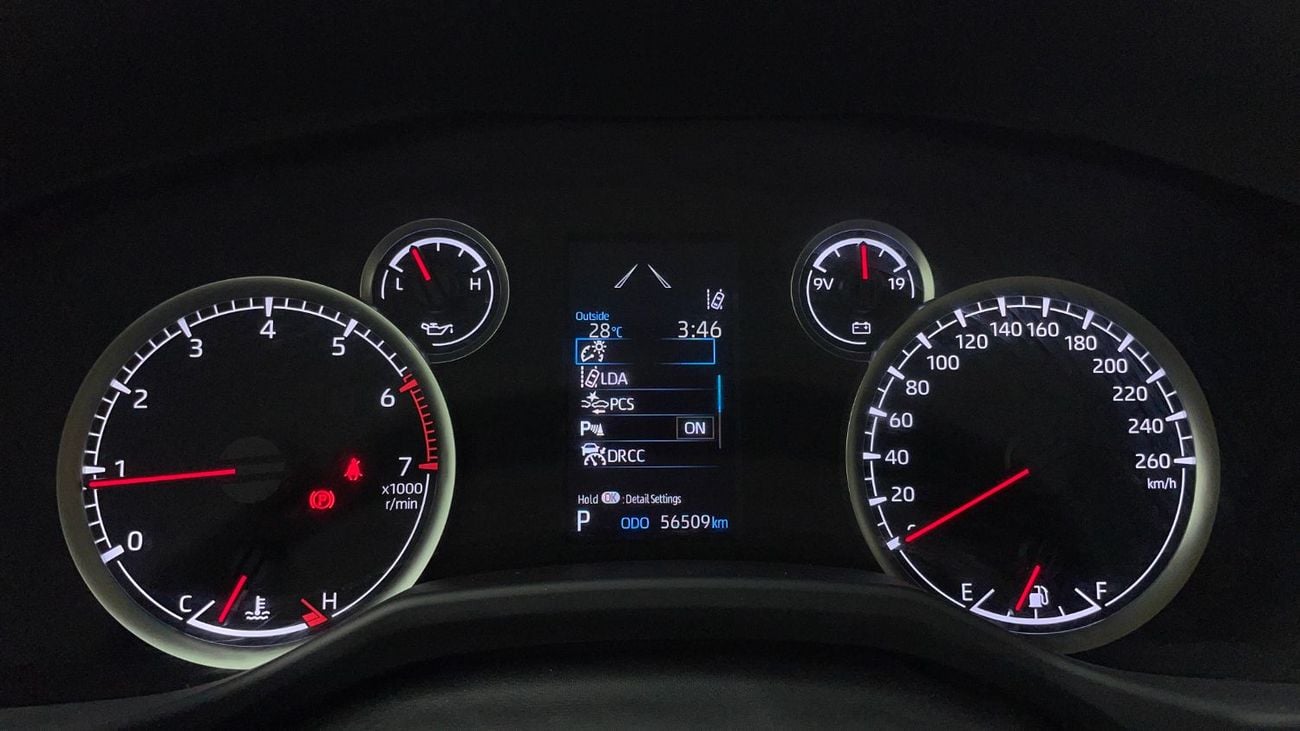 Toyota Land Cruiser 4L 2024 | 0 DP | 3348/Month | 30 Day Return | Service History