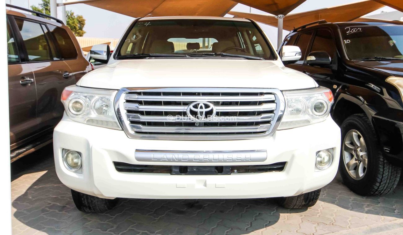 Toyota Land Cruiser GX.R V8 Badge