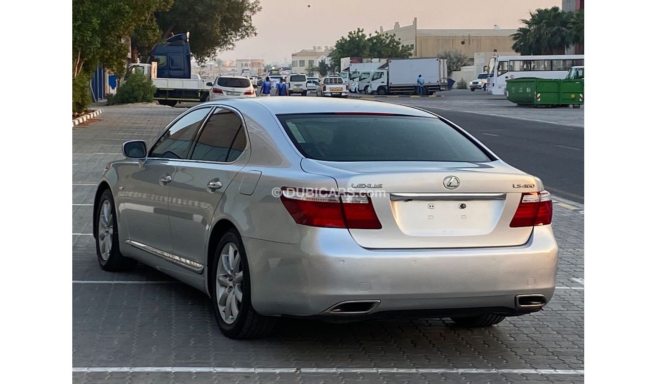 لكزس LS 460