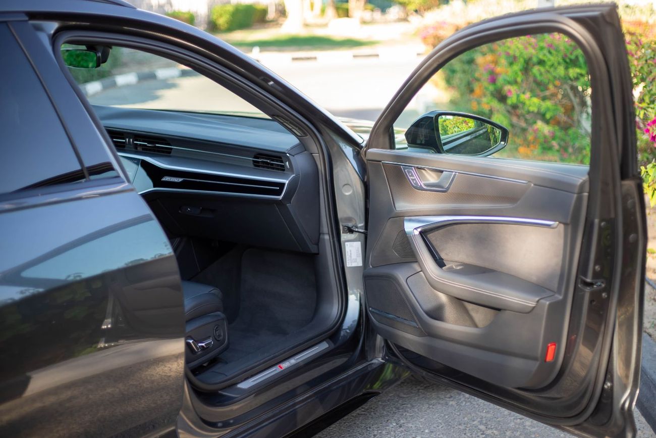 أودي RS6 2024 Audi RS6 Performance with 4.0L twin-turbo V8, 621 hp, 627 lb-ft torque, 8-speed automatic 2024 