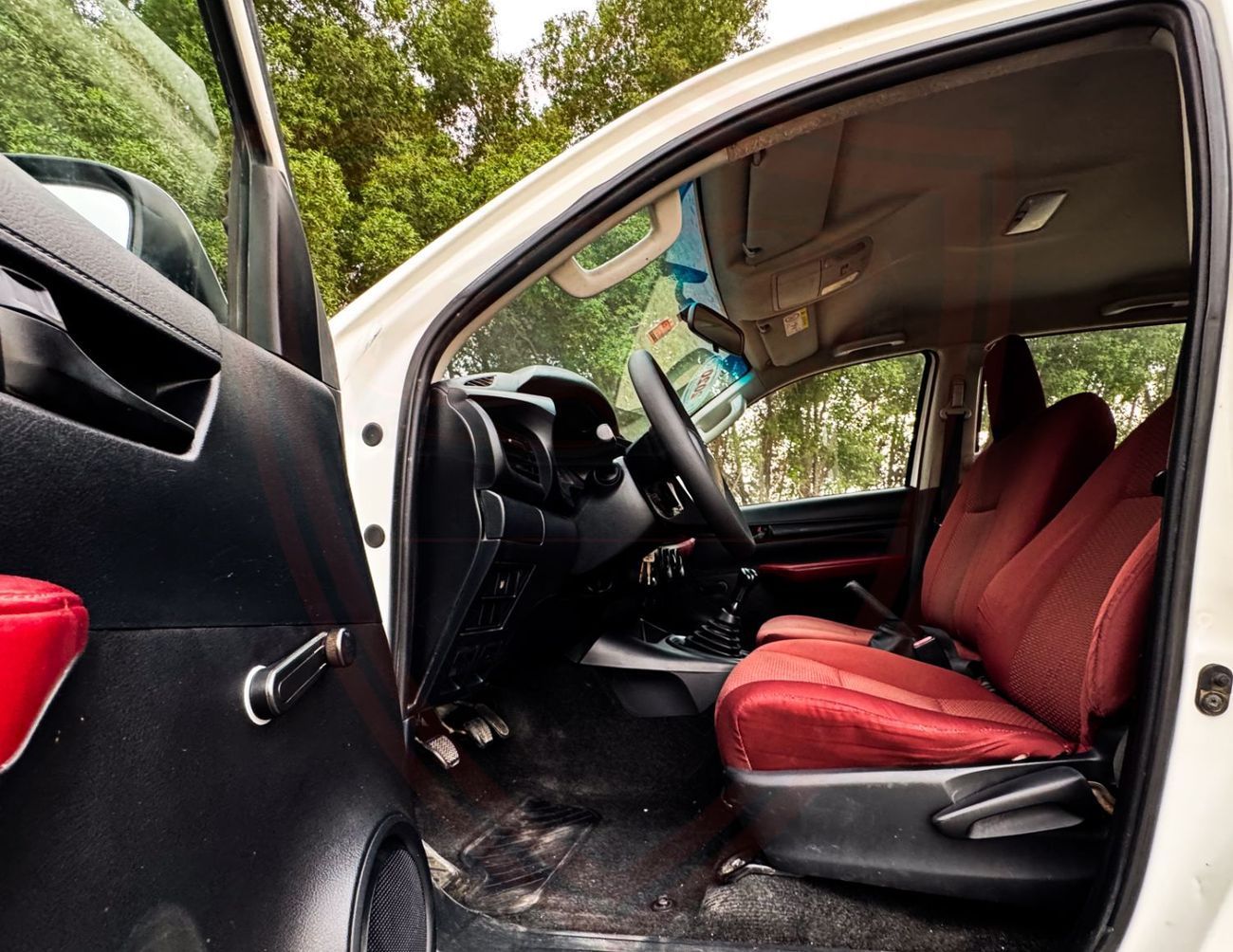 Toyota Hilux GLX 2.7L Double Cab Utility M/T Toyota Hilux | 2.7 L | 2020 | GCC | Accident-Free | In Excellent Con