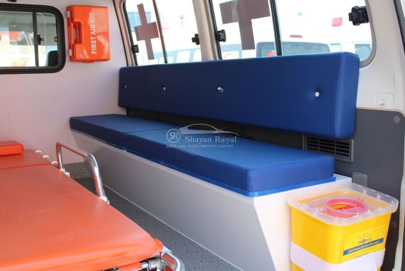 Toyota Land Cruiser 70 LHD LC78 AMBULANCE 4.2L DSL V6 4WD 3DR MT 2025MY | FOR EXPORT